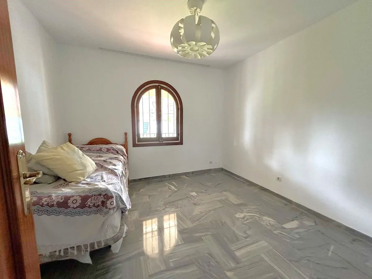 c3626e99-df1c-4008-a974-f756c7593984