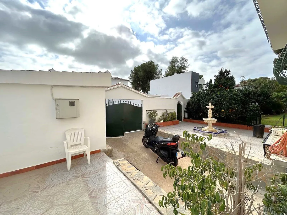 d46d3d5b-fe44-4003-a6c8-93d37024221e