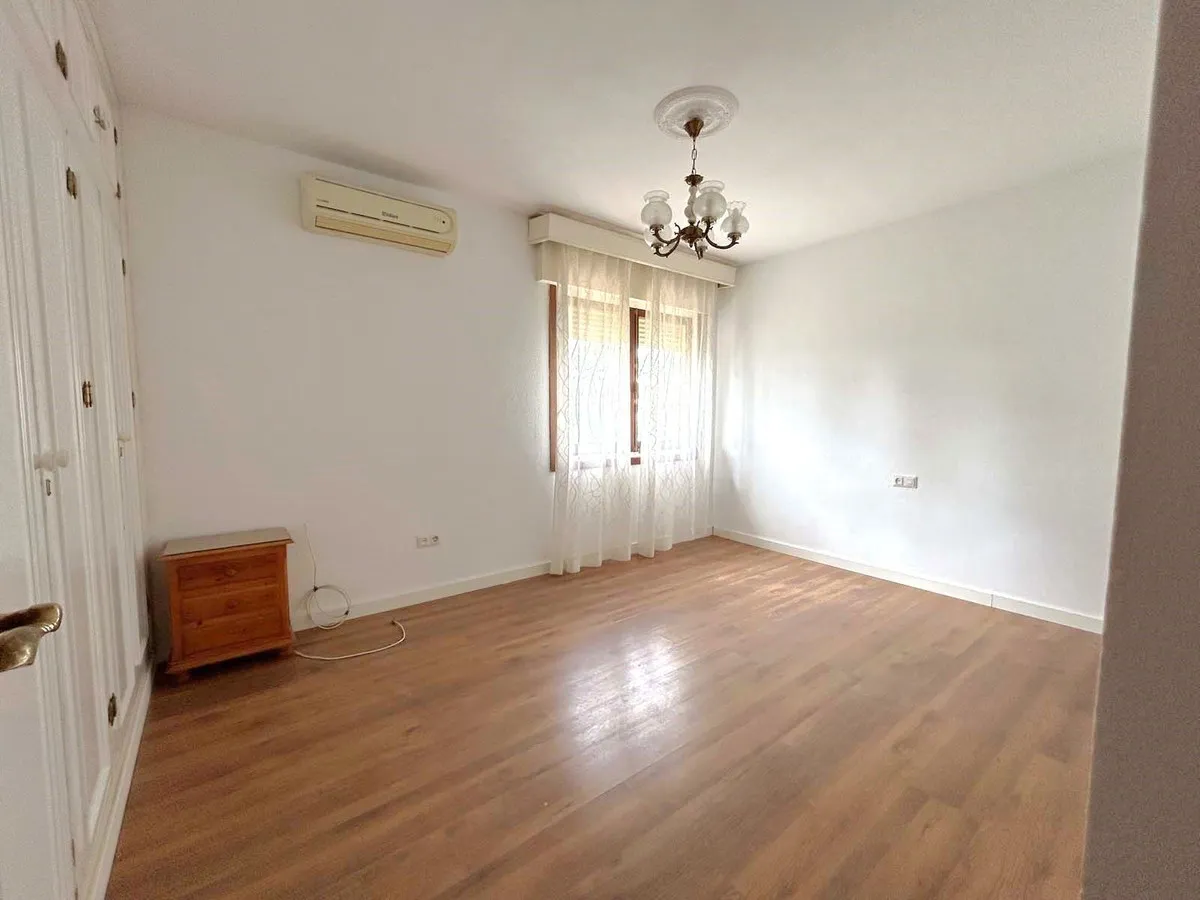 ee6bb2b7-a062-4c6d-9fa3-17462c70bc0d