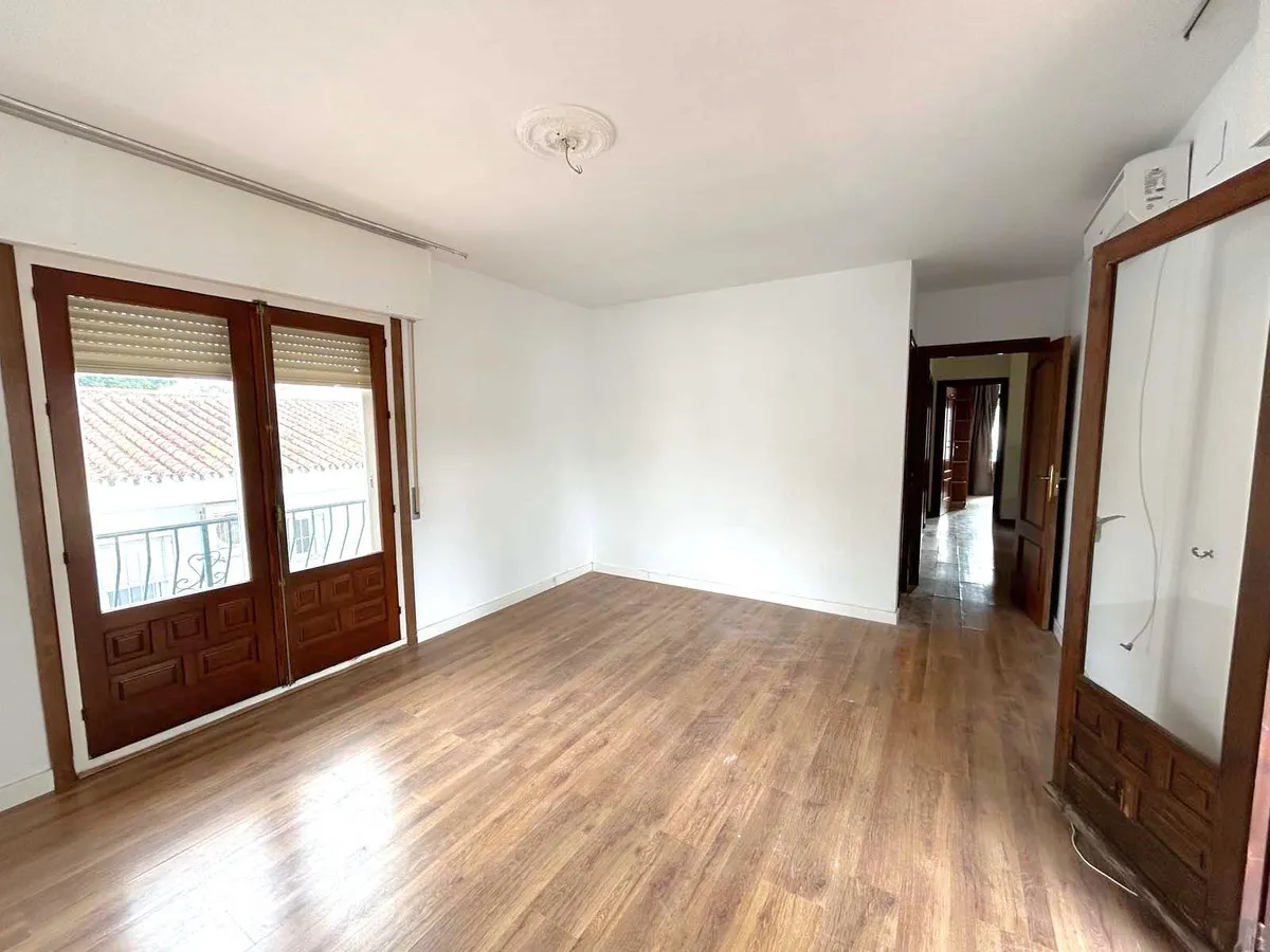 f7a5bba7-a9c4-4f22-9803-2e20408fb7ae