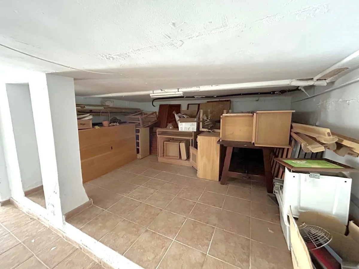 fe5ac4e2-15c9-42f8-ad68-9083de2362ff