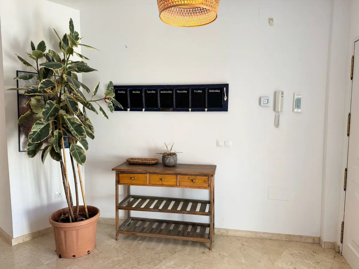 3fc5fef9-20c1-43a4-a241-e0feb8102f53