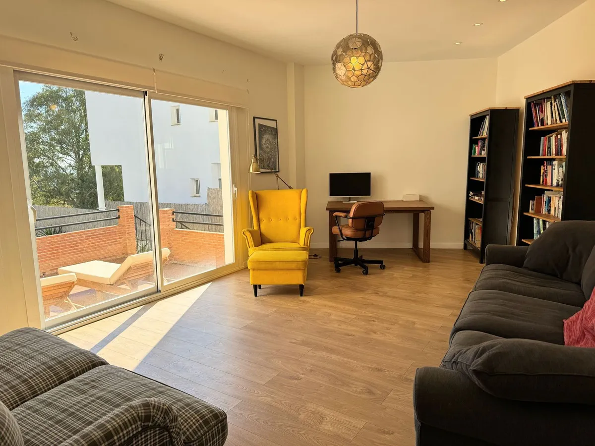 59e8c5a7-94b3-4d1b-8735-a686d5251257