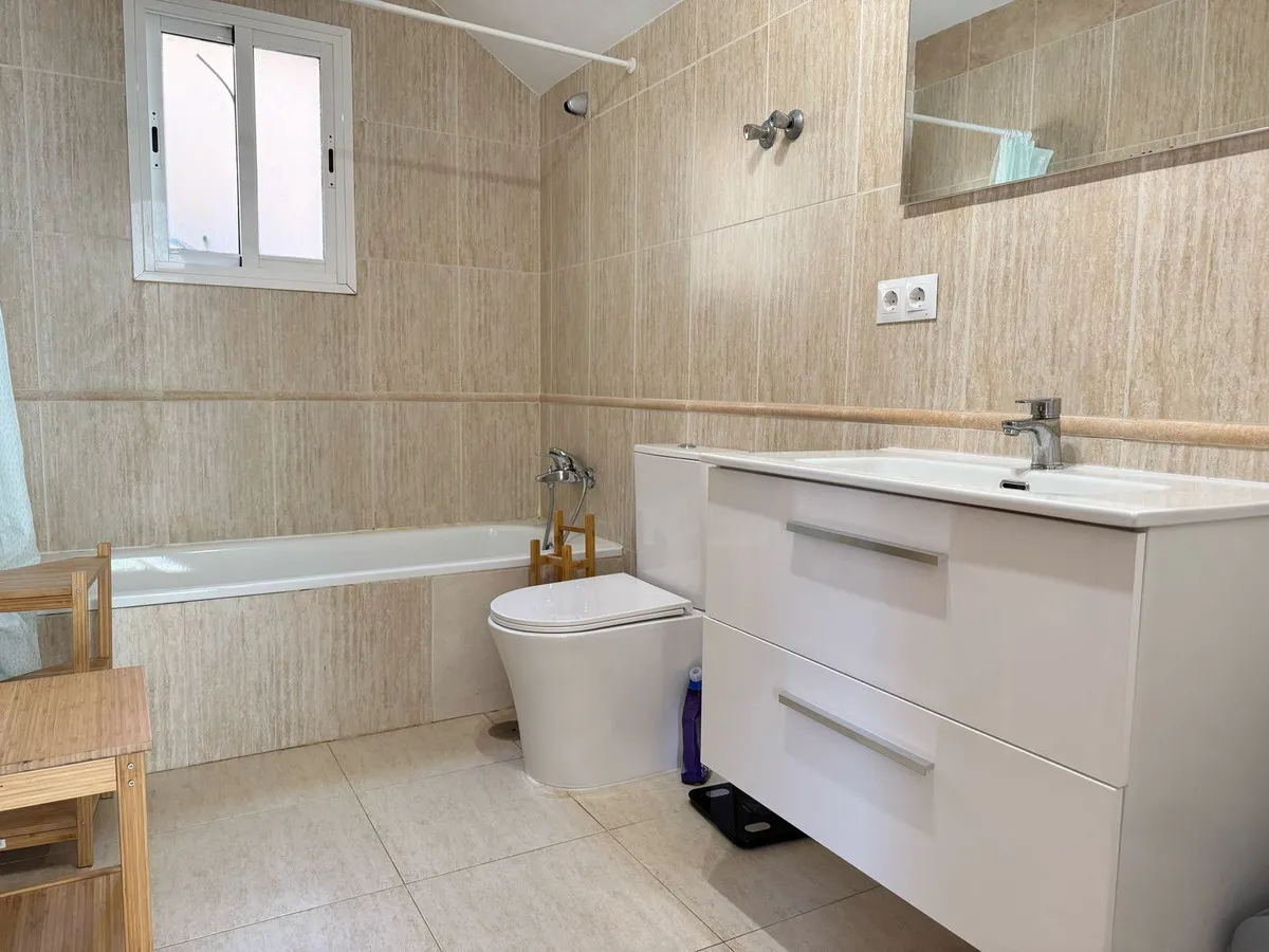 6ba1266d-6b6d-4d71-8558-bd355f2a3ce9