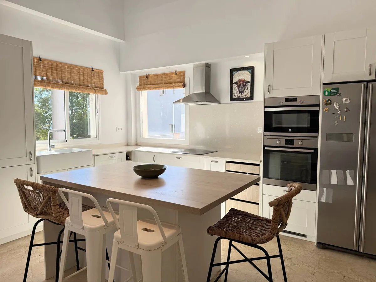 90dd6f99-fe9f-4227-a201-d2f21039b445