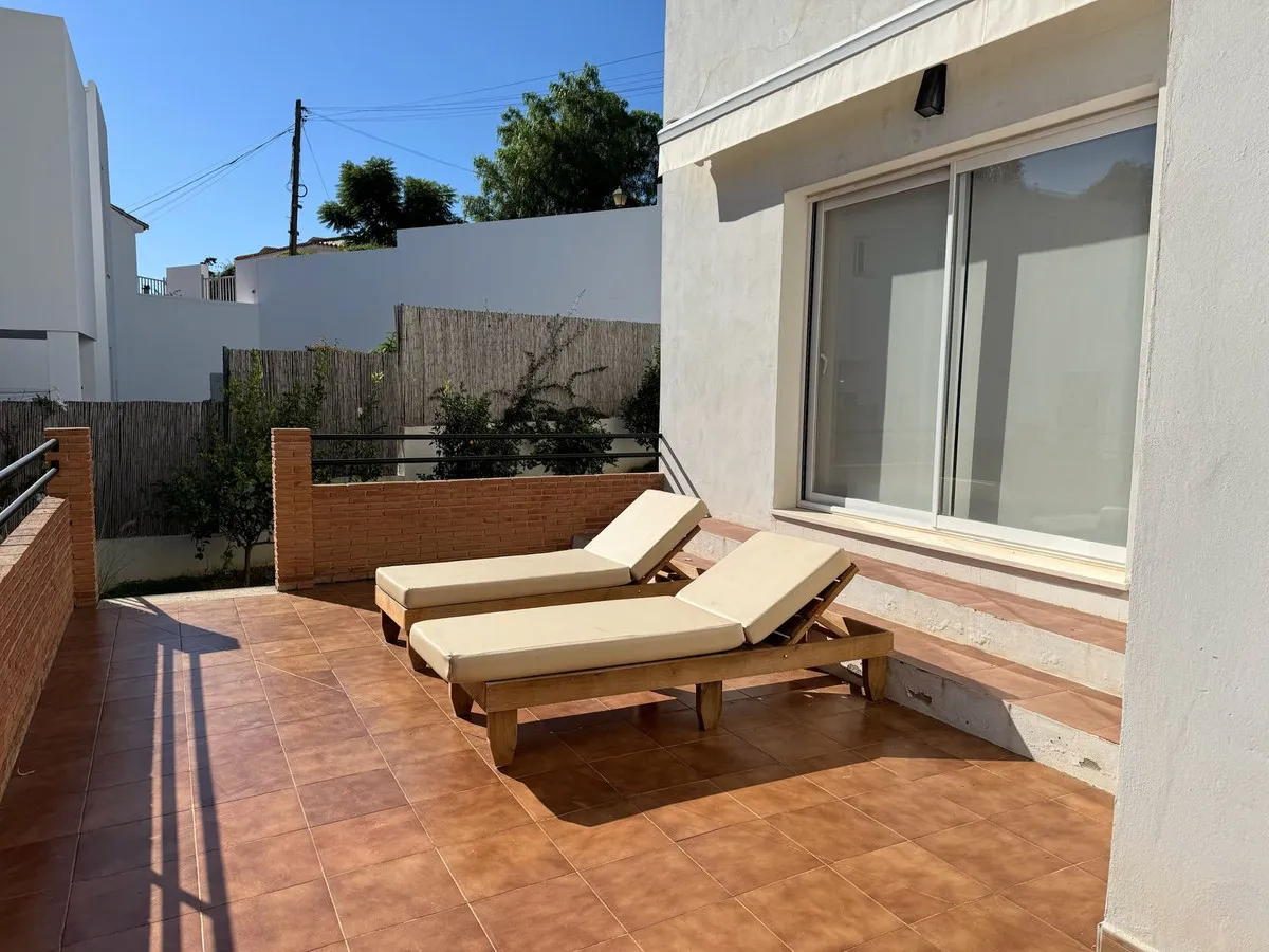 b29f3336-dd68-44fa-88da-e43a6441dd00