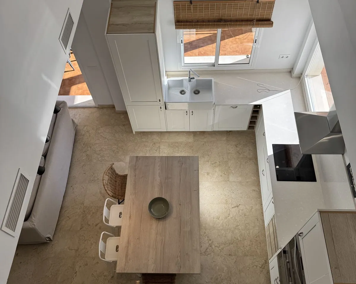 b73207ff-2b08-4a98-a1a2-145517708ea1