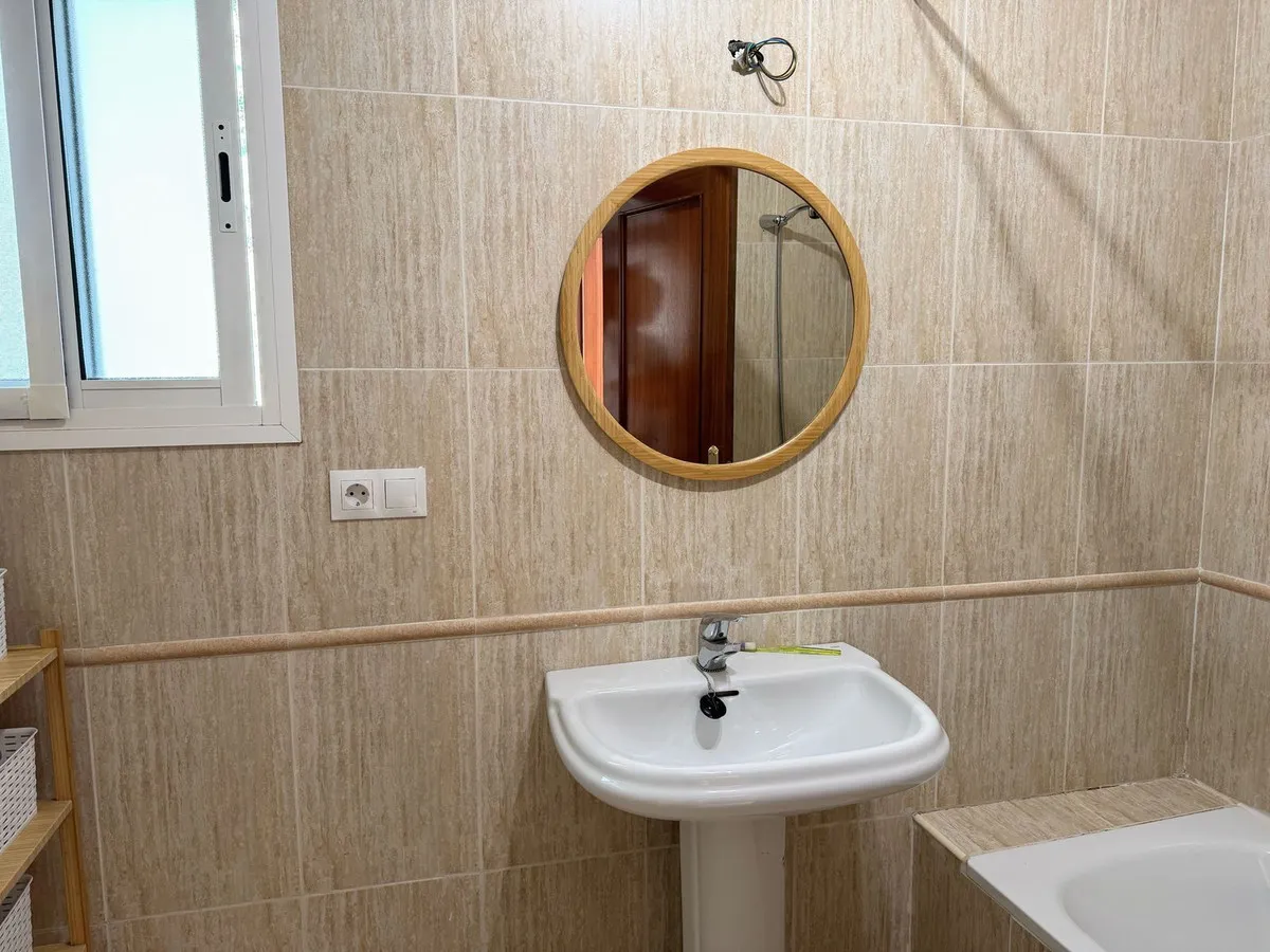 e977f661-733d-494e-8e48-f9f75732949b