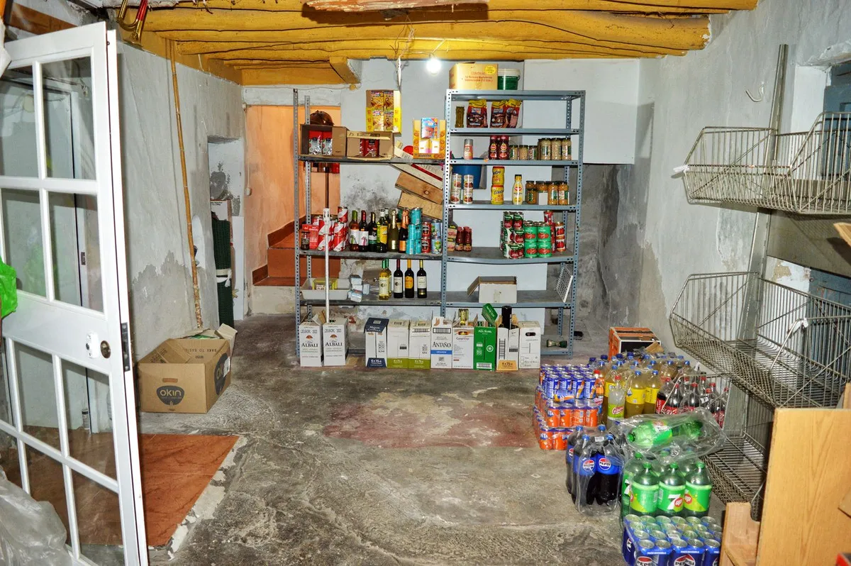 63f80a16-99e2-4c30-a58b-7848d13f68c8