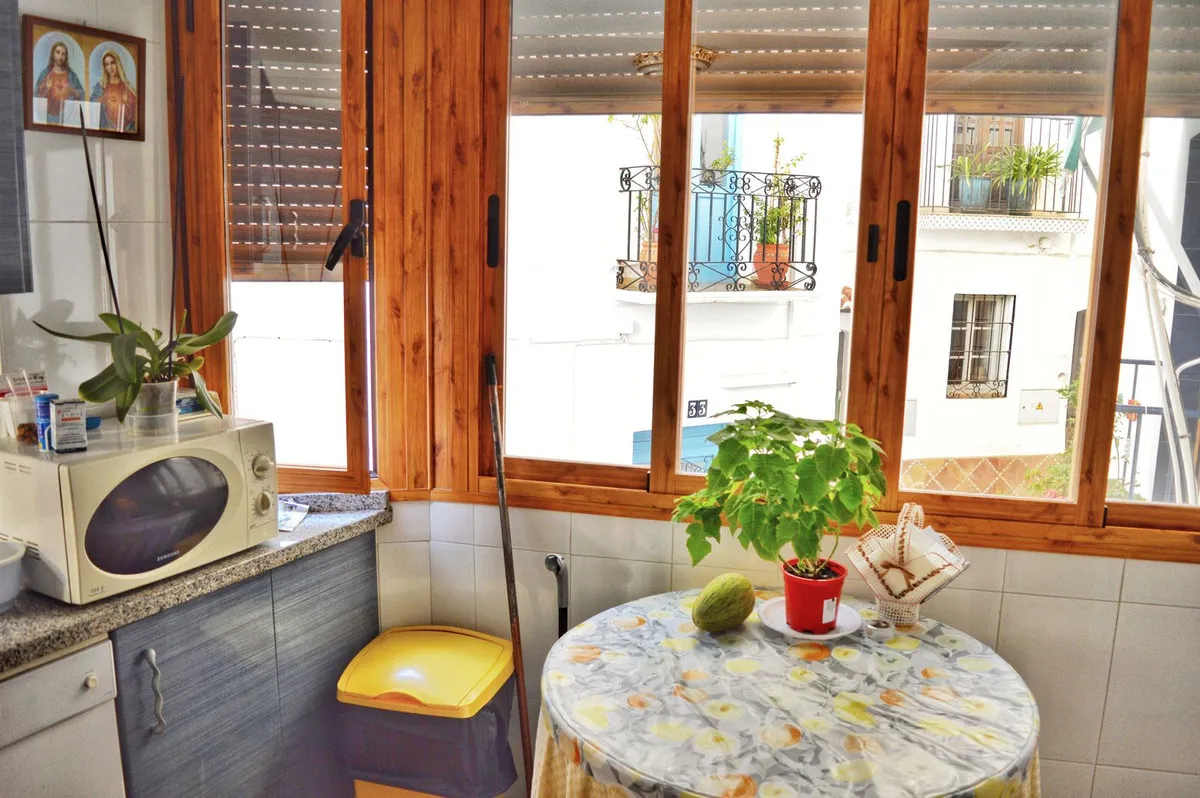 7cf16f61-a7c1-4d76-975f-c395ca215bd3