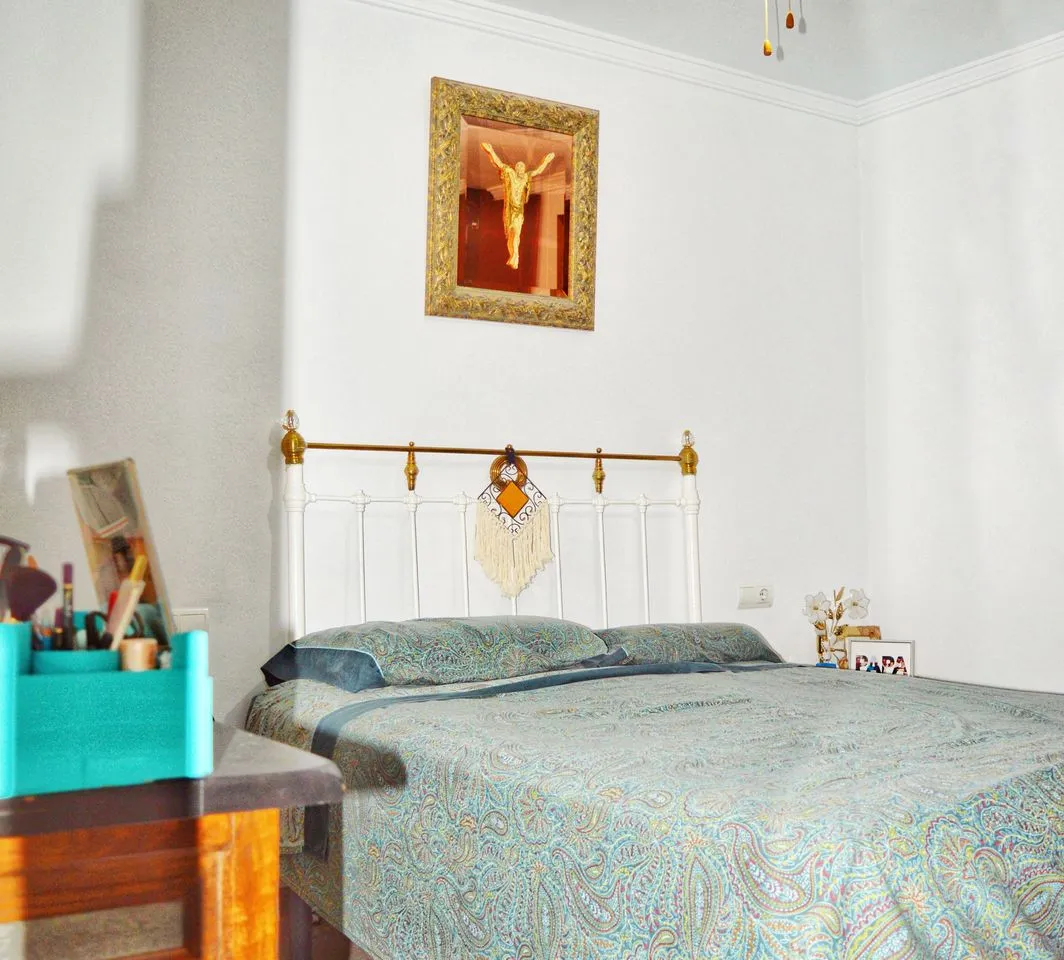 a6c71cf4-763a-4d9e-b3f6-648a13efe8f0