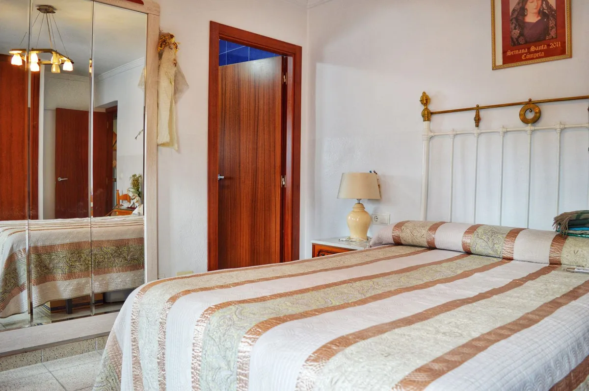 fed32500-32ed-49a1-ae31-b667db74bc7a