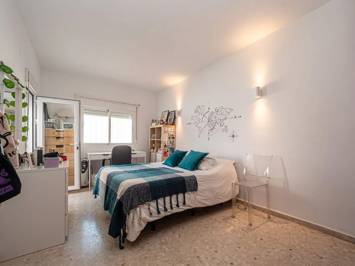 5a9f2afd-acb1-4ea1-8fcb-15437361a22e