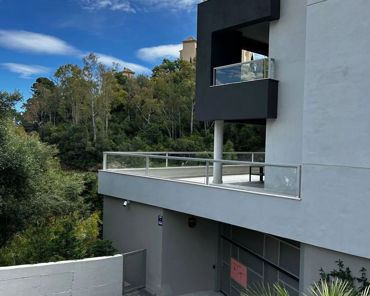 5f075f71-77f3-4204-ae01-b7d900aa99b3