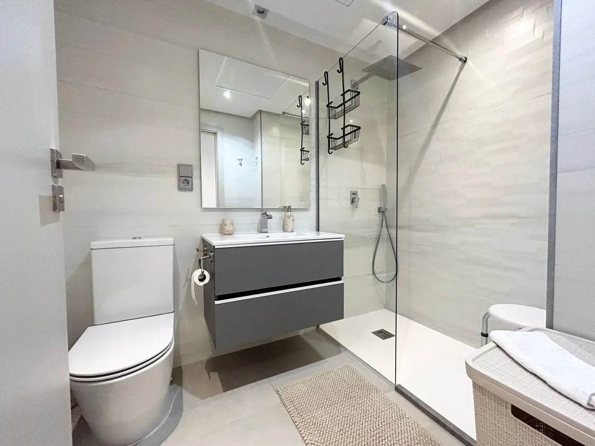 9bee08bc-0c6c-4d43-a04c-2932b8121219