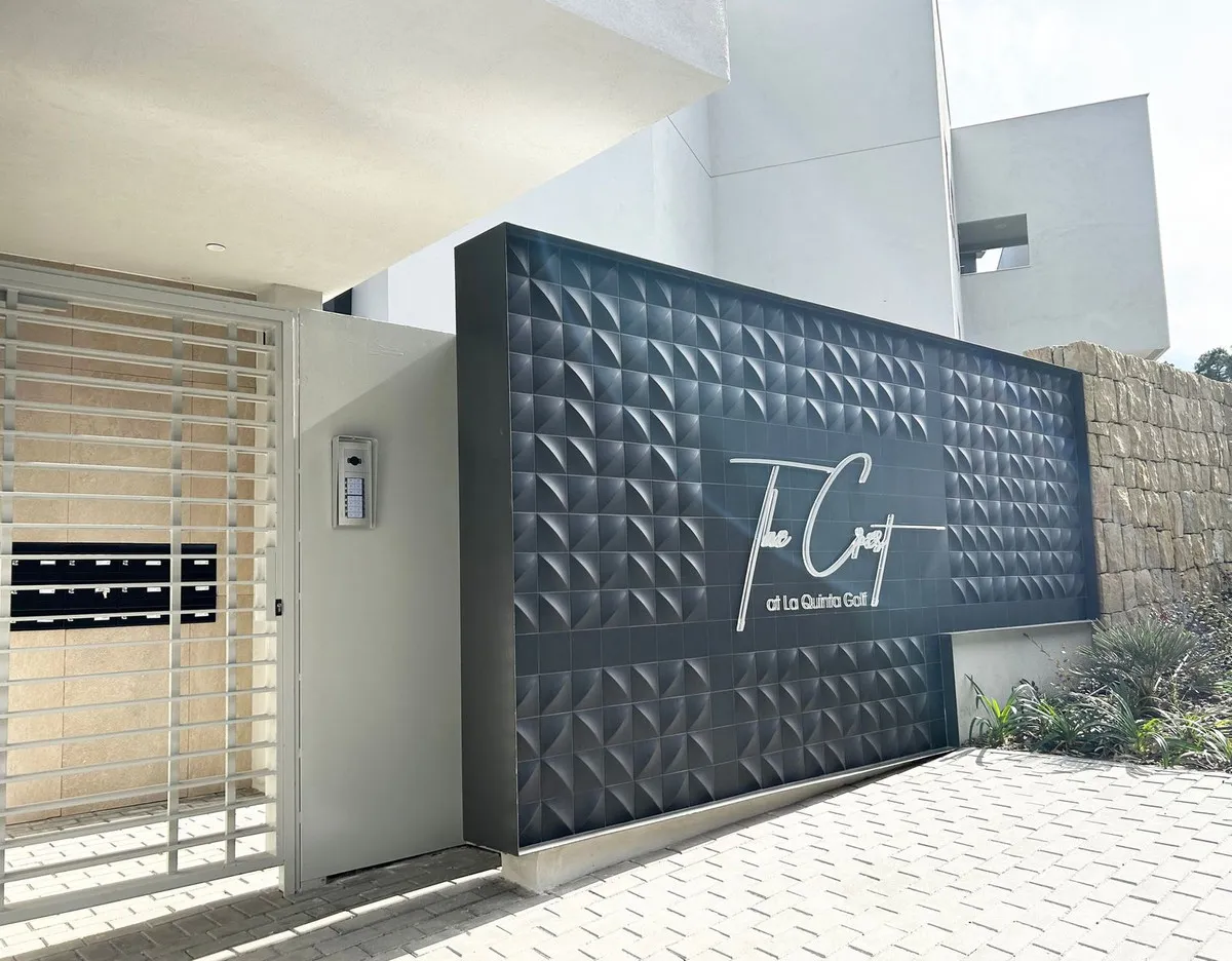 d7f2dca6-9213-4223-b718-d674e5ae9e34