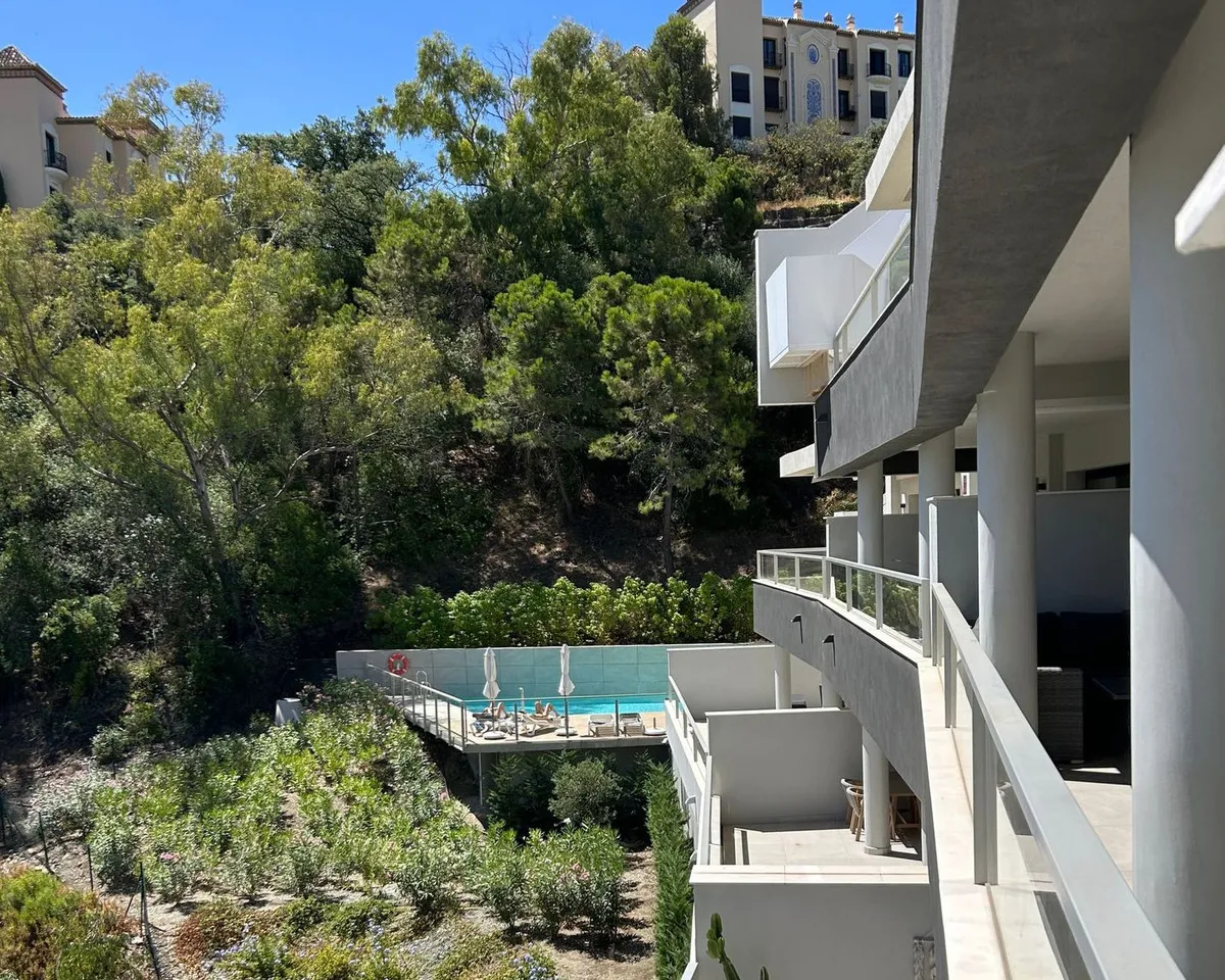 f80f4492-3378-47e4-beed-f3aba11790c4