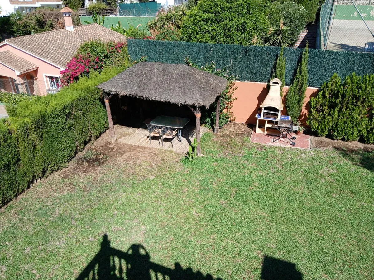 1ff4bfac-8cc2-41fe-bbf8-c102a4d67972