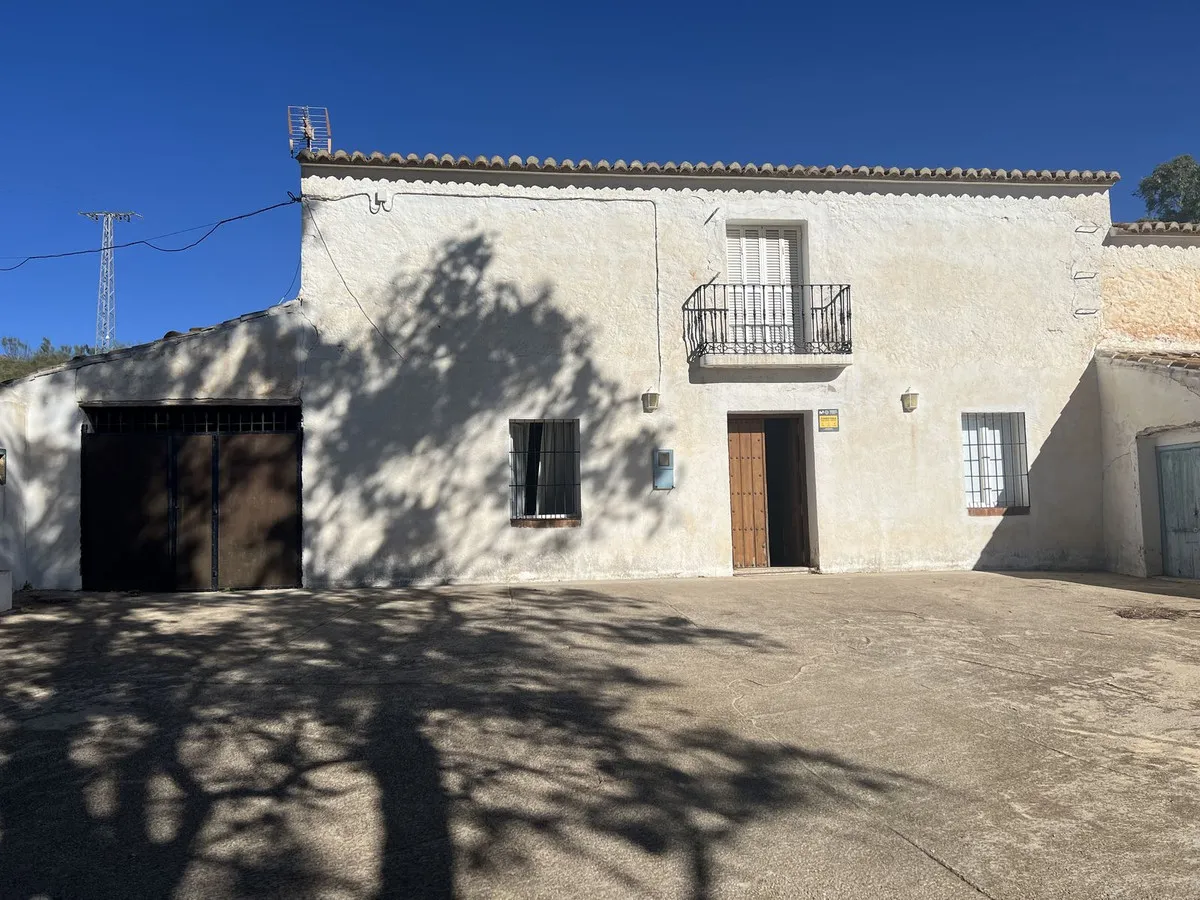 8e499a26-afce-450e-a527-adfad53eaaa1