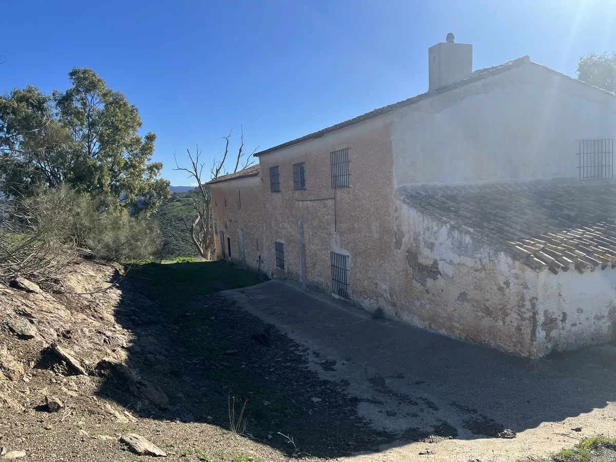 b4408dbf-ca7f-475c-89db-d96b9b84bc79