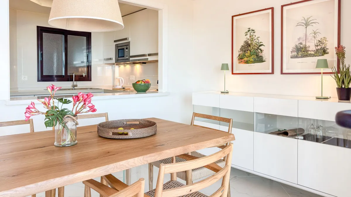 298e2940-cb41-48f9-a4e5-fcddb01afb62