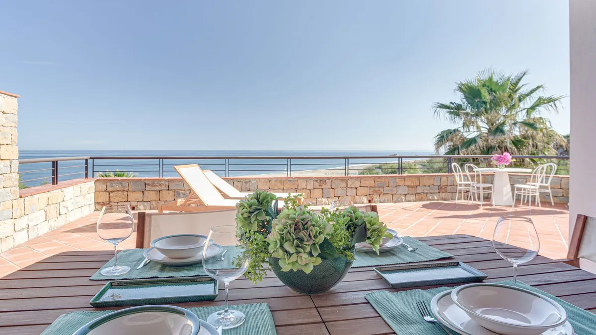 beb6a7d6-d193-46cd-9b30-da61b162b554