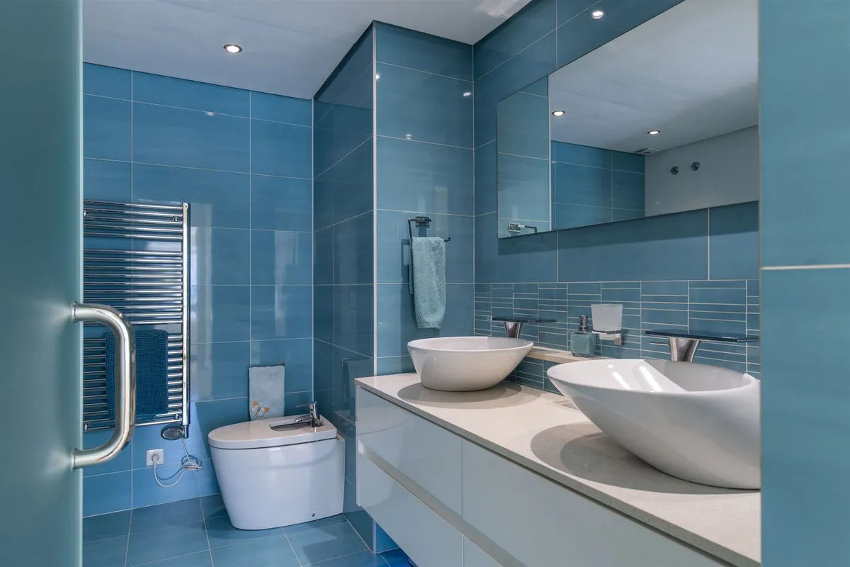 894669b8-7e77-4988-9079-9d13e21769c4