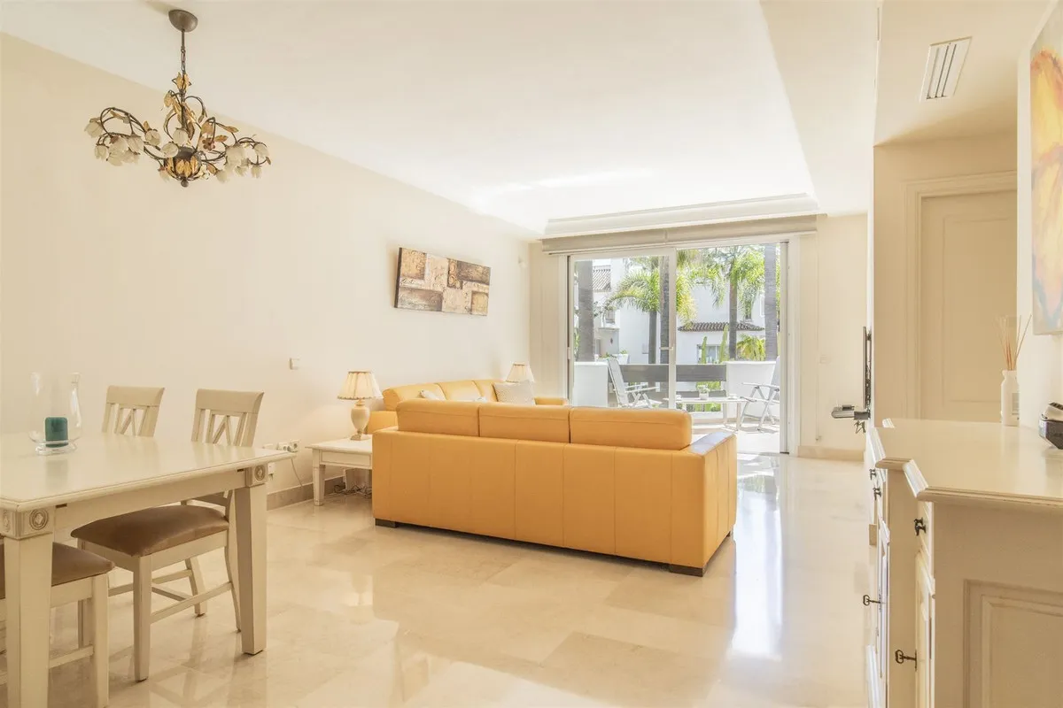 a3df7463-e4b7-48c1-b347-86466edb0e75