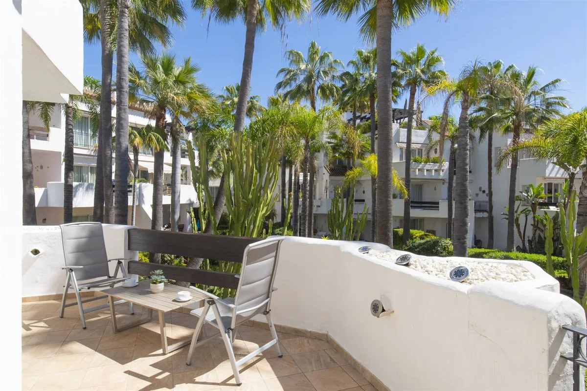 b85dfc3b-117c-446b-b577-b4b92762204f