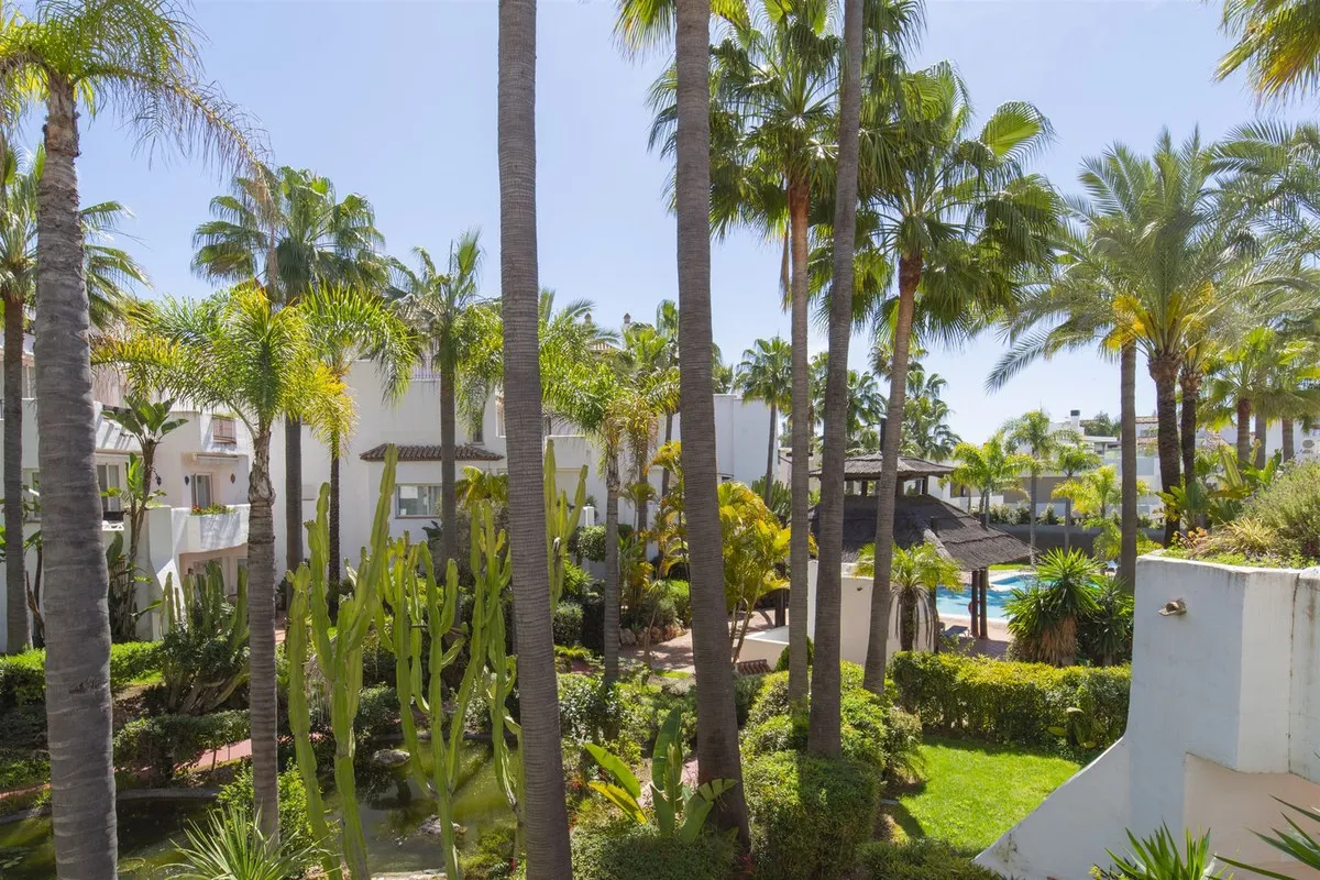 deb195f8-6459-4fd4-83b6-df6b7528b65d