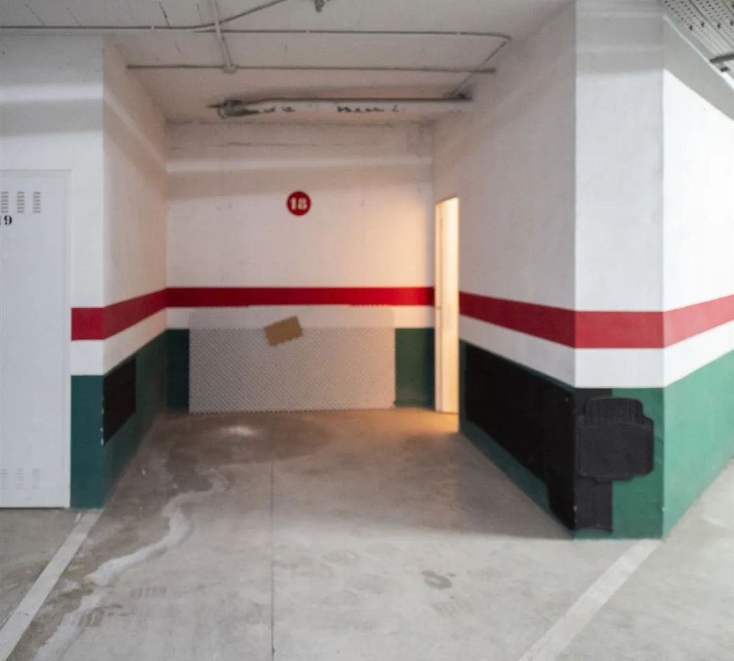 e17524ec-7cf9-4eb1-9f03-b58010b433f9