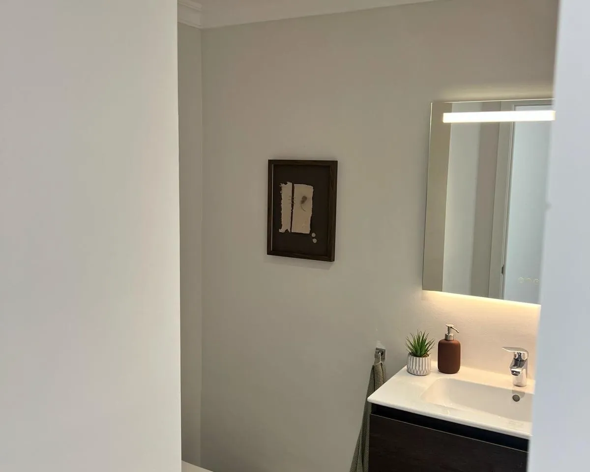 34e894ce-5f7d-4322-aa0d-c6c72e0951fe