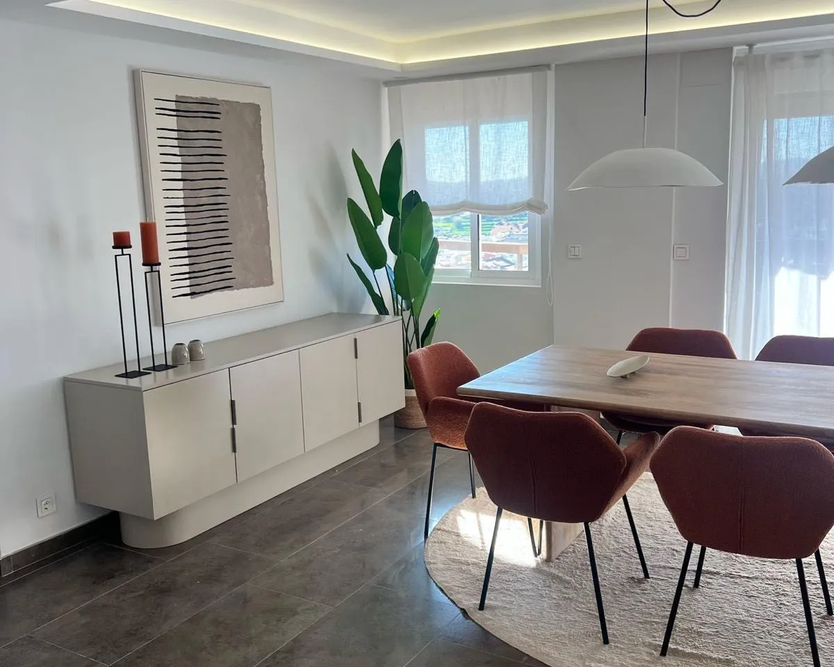 6f890b84-ee57-4630-a739-999011e9a3f4