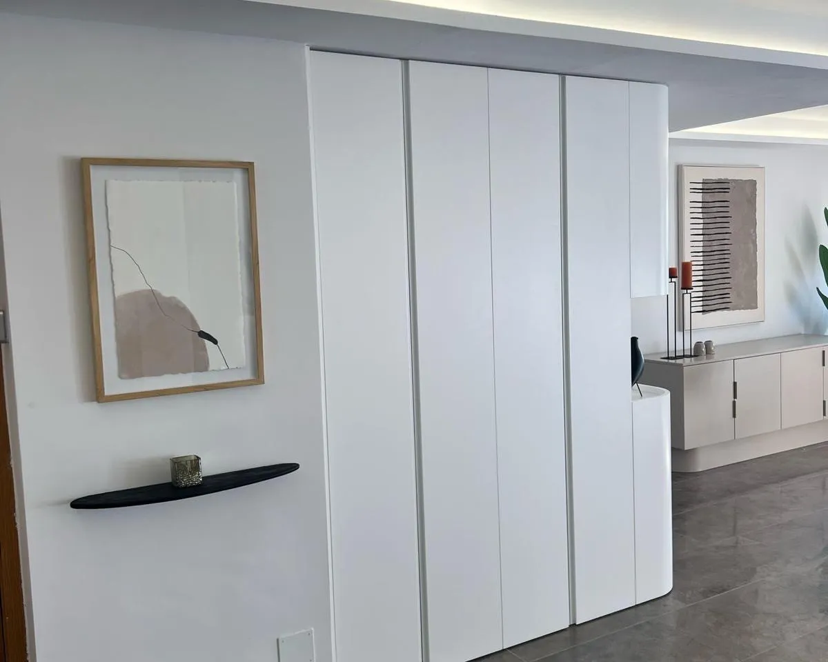 e486f03f-9867-4172-ac81-c3ceb11f2c1d