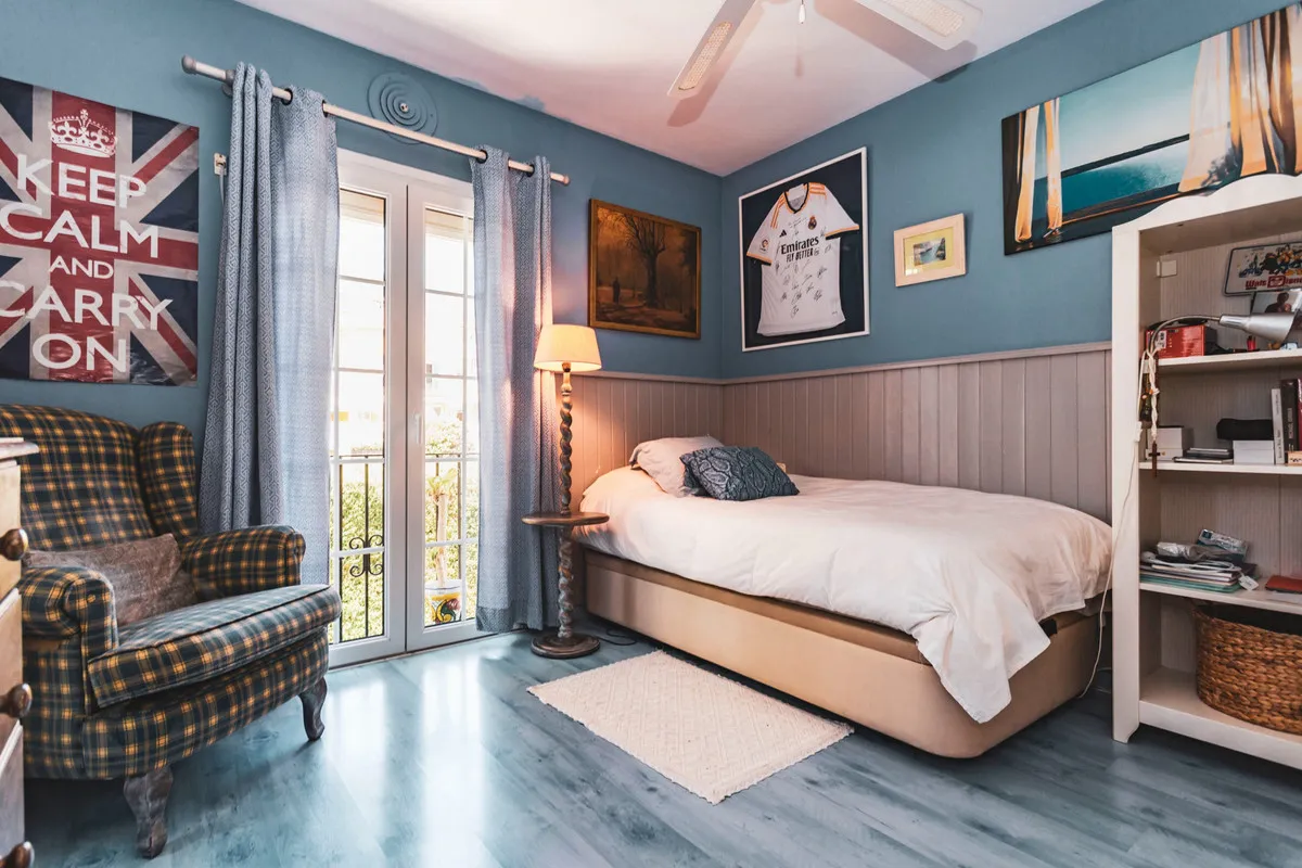 0e8b39e3-aaec-48e1-84f3-b38ae3996de5