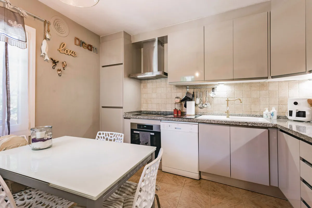 21816691-93ed-4e6c-a5e4-d2082cc94266