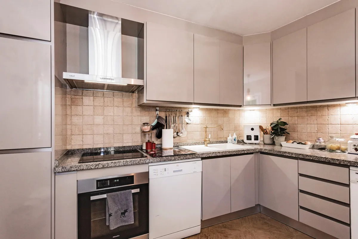 69c22ac5-3e16-4a83-a0b9-78cc160439b9