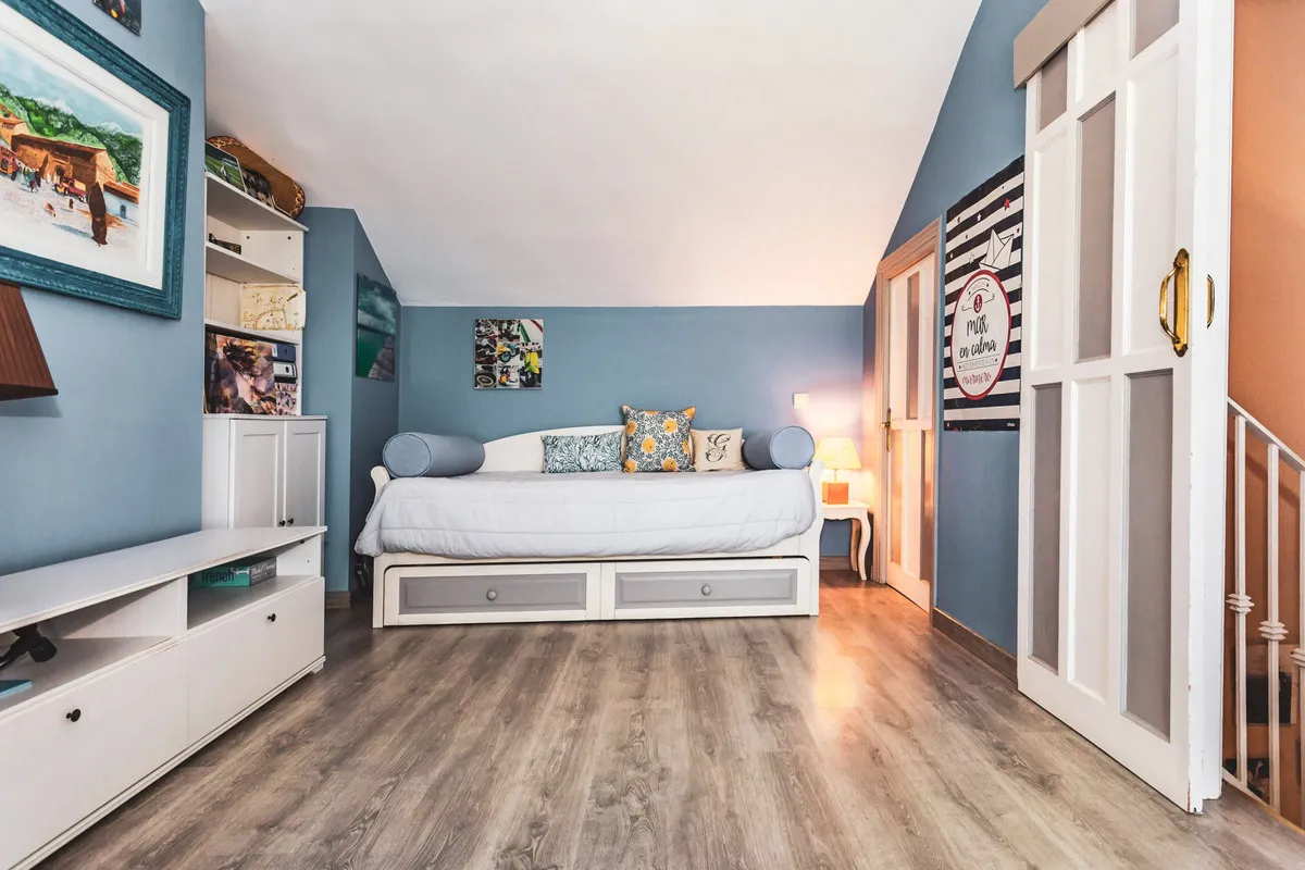 c143a0de-6764-47ac-80f9-af72ad400ece