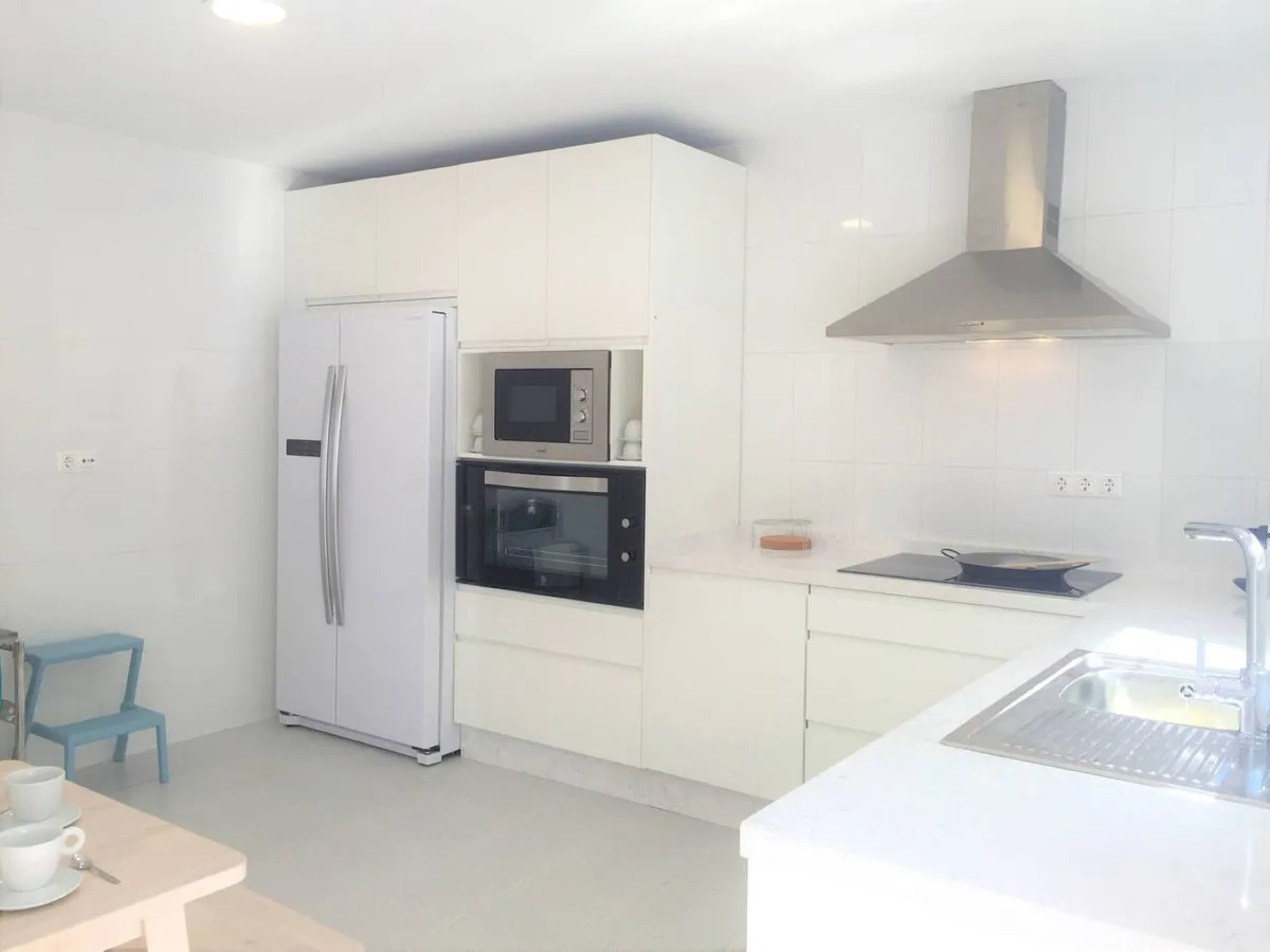 aebc2da3-dc86-49bc-88e7-7e6ef68a783d