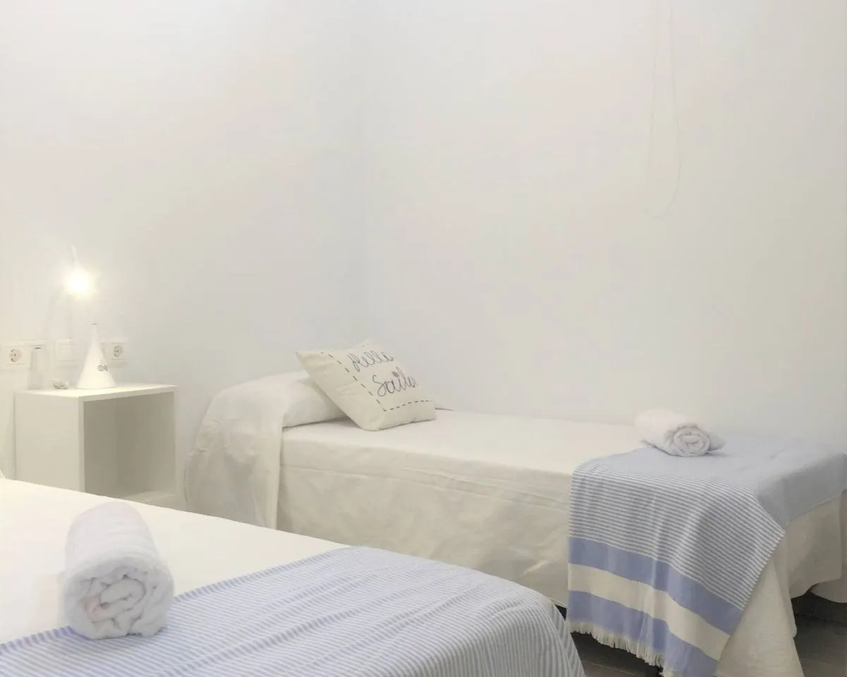 b6441267-8f61-4da0-a6dc-51c1cce67433