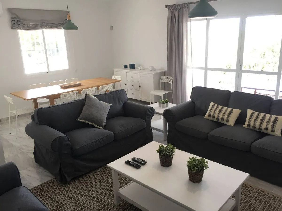 e115eccf-e4c6-4c40-b7dd-9dd4298c708d