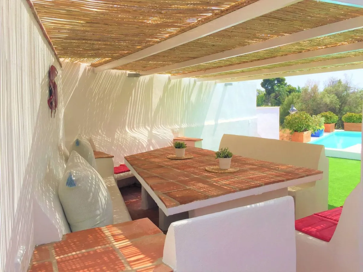 ef98166c-2c4c-49cc-b0f6-2642a235621b