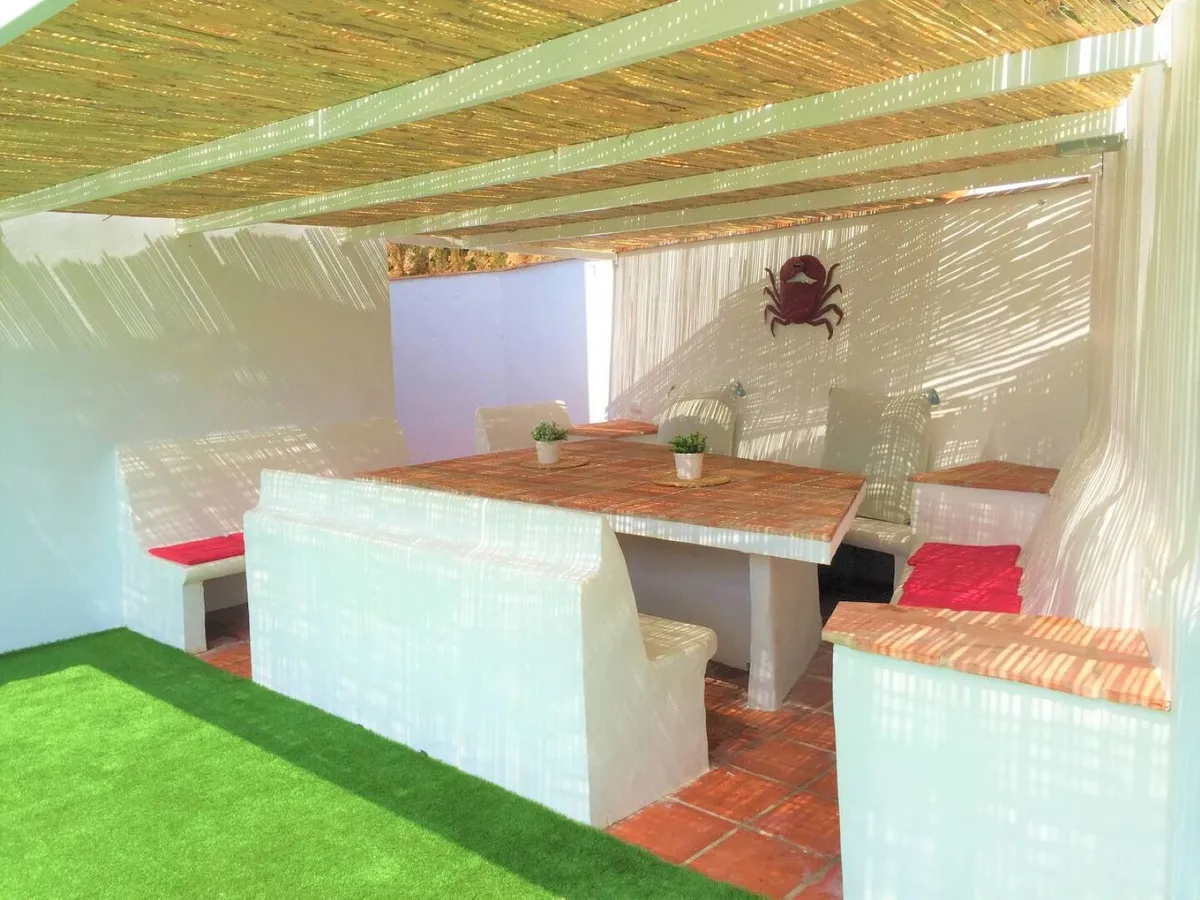 fbf49952-9039-4e45-a6e8-8665262e685a