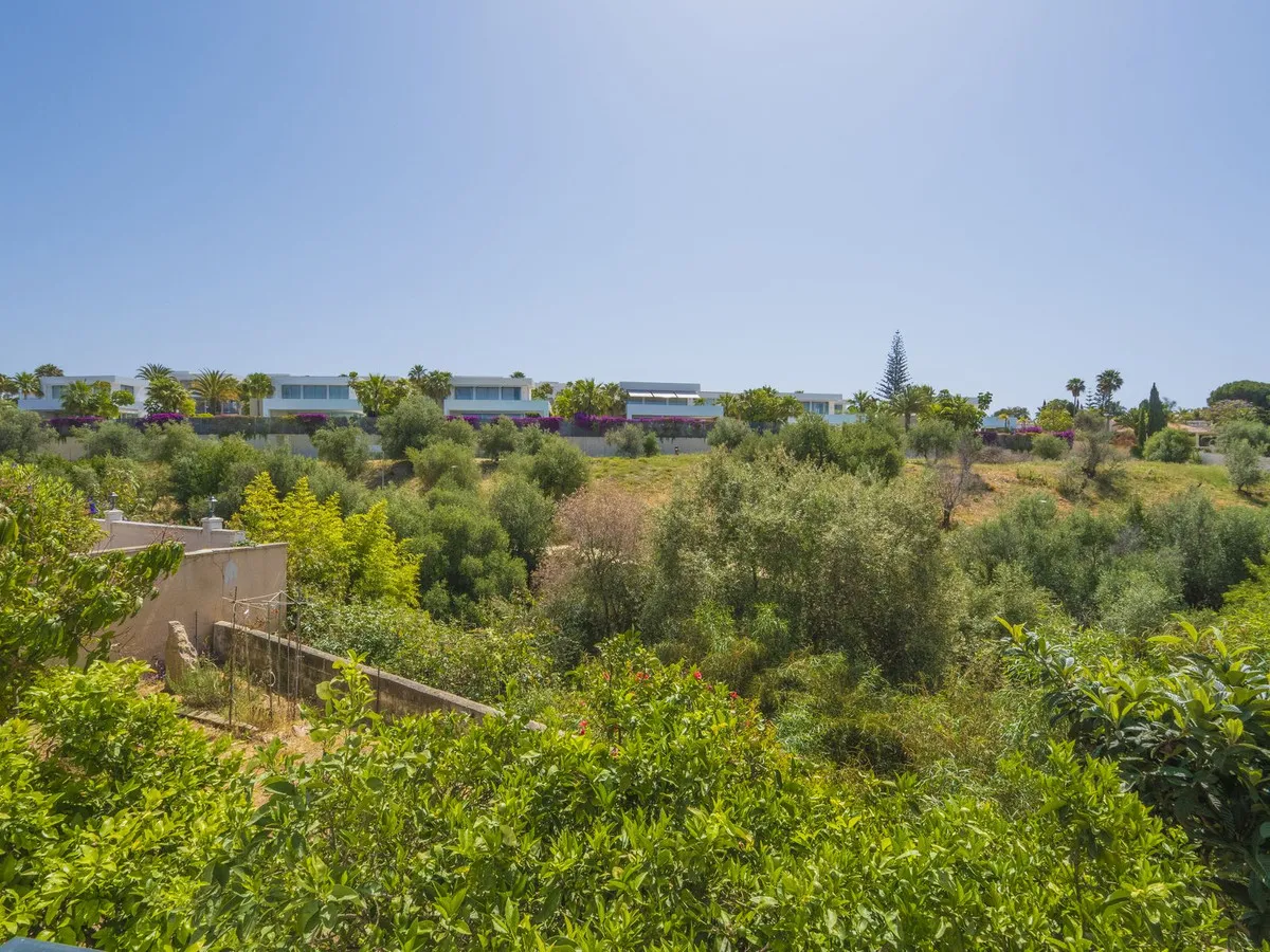 25e576d3-fb76-4bb0-8219-514584c29e76