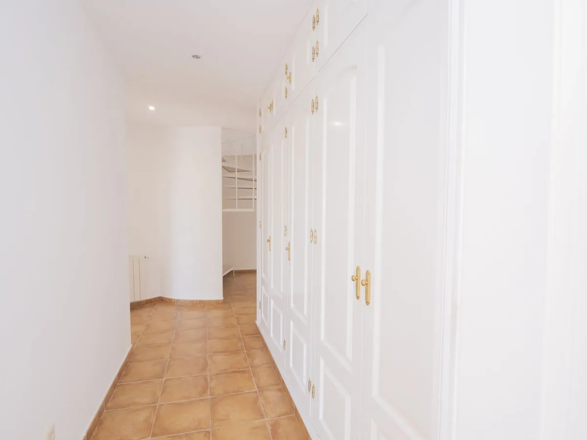 9ca4dd6b-fea2-4747-96e3-d7103c9c4f82