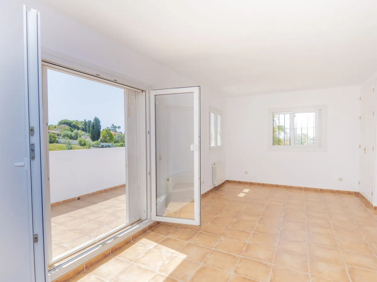 d01f2e16-7e5a-4333-9e31-b092bd7d7d15