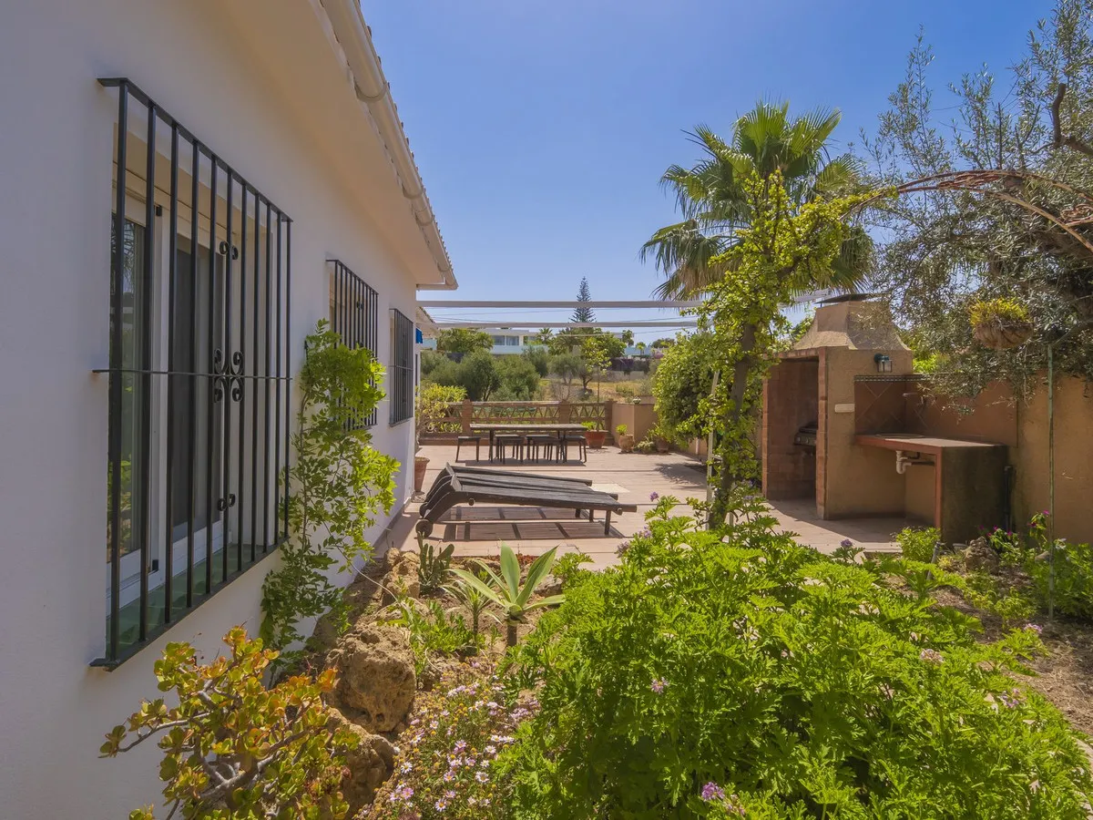 e116f690-4a9a-47e0-93b8-08ee4ac4a004