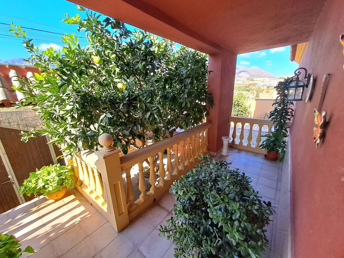 1f208d02-efa3-425c-abe2-80c4abb19aa4