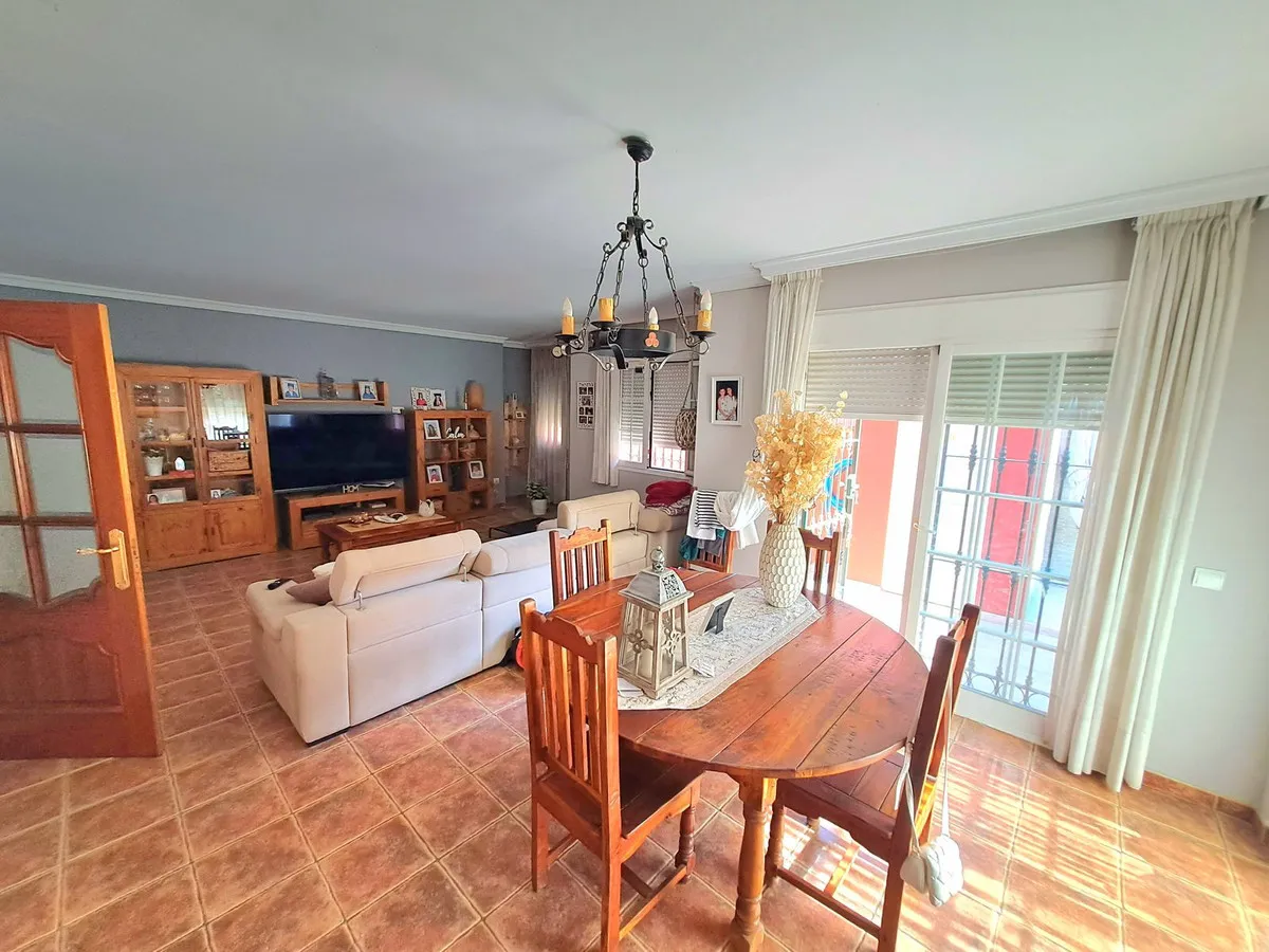 4032f0e0-e8aa-4df6-a455-2f59a172df4e