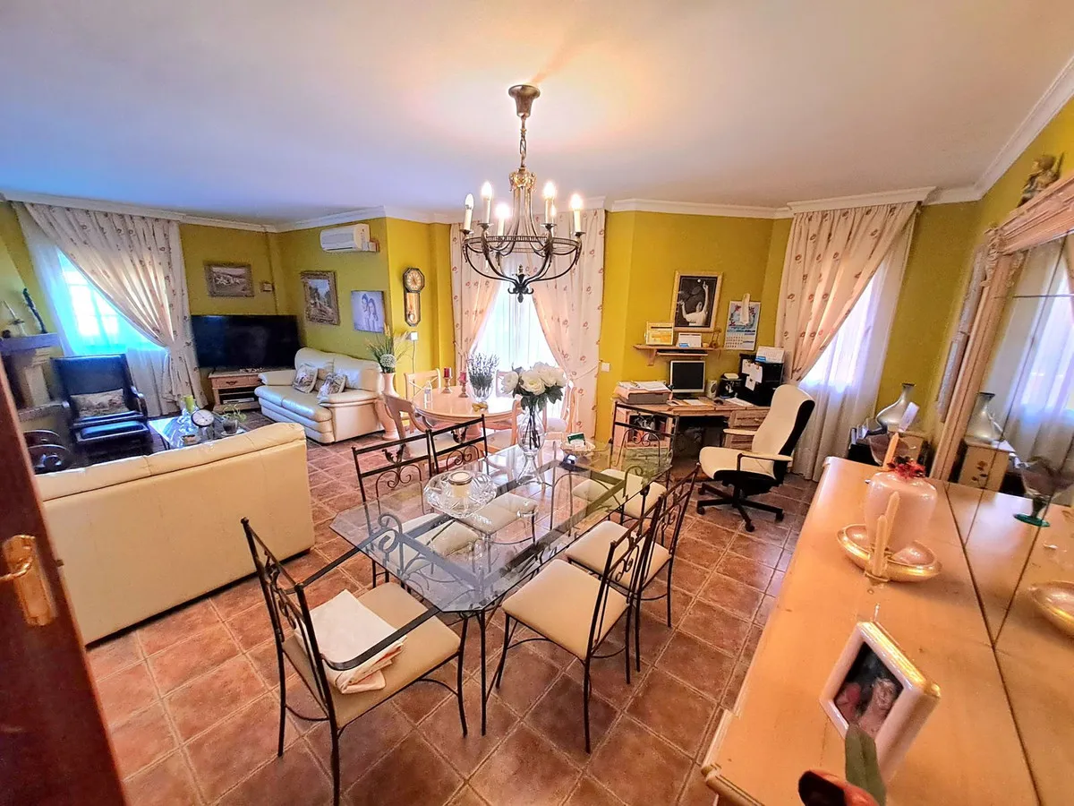 9c2c1d00-5f00-4784-b6f2-d6e387695aed